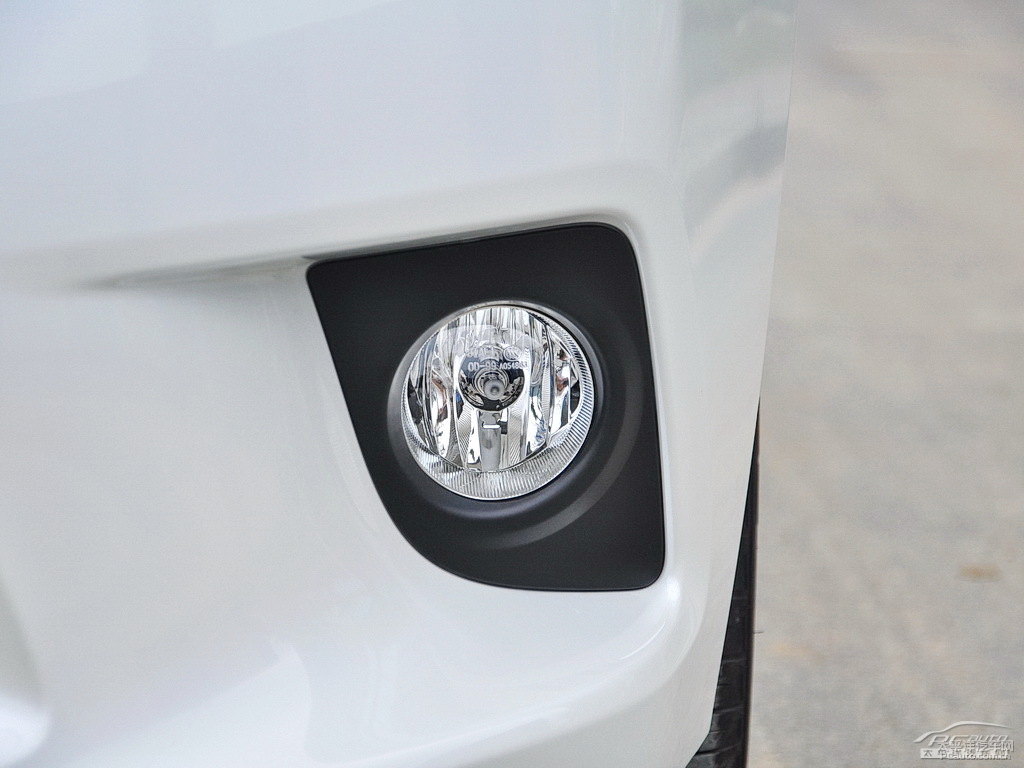 珍珠白雷凌車頭外觀圖片