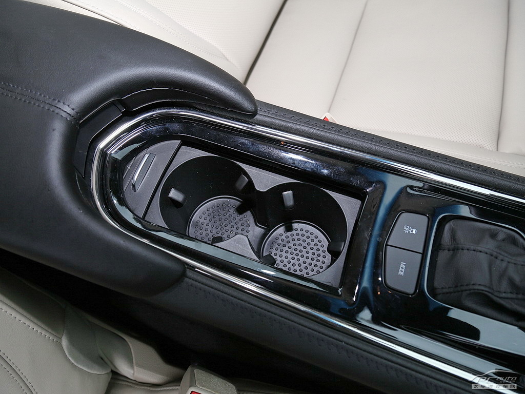 凱迪拉克ATS-L空間高清大圖