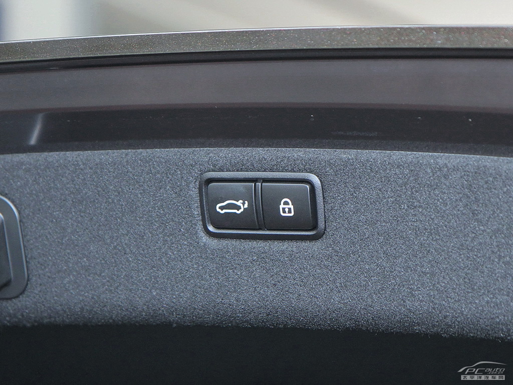 捷尼賽思G80空間高清大圖