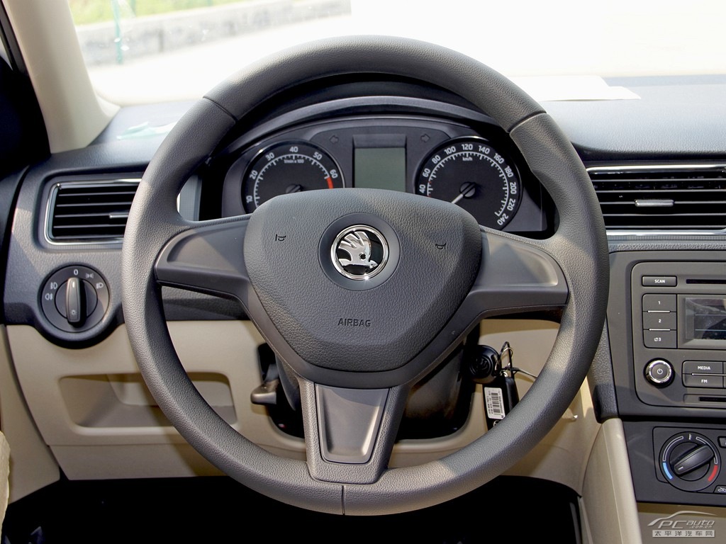 昕銳內(nèi)飾高清大圖