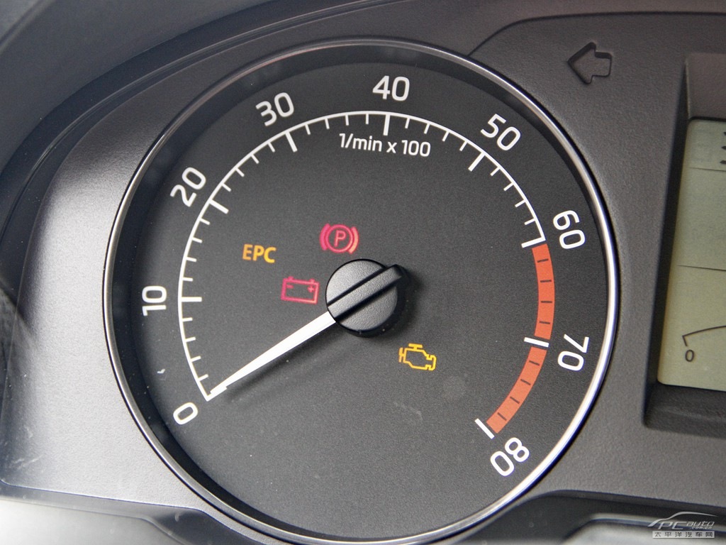 昕銳內(nèi)飾高清大圖