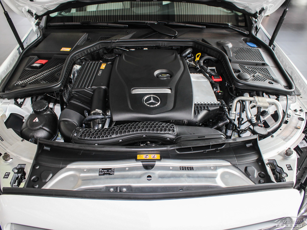 奔馳C級(jí)細(xì)節(jié)高清大圖