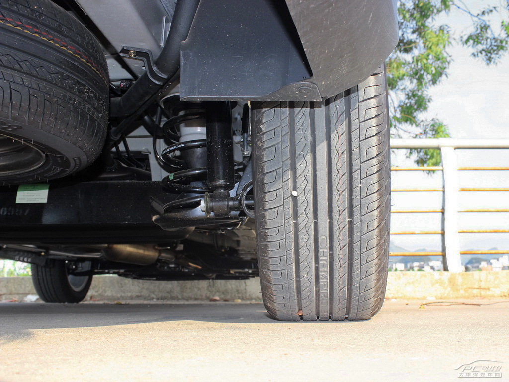 寶駿730細(xì)節(jié)高清大圖