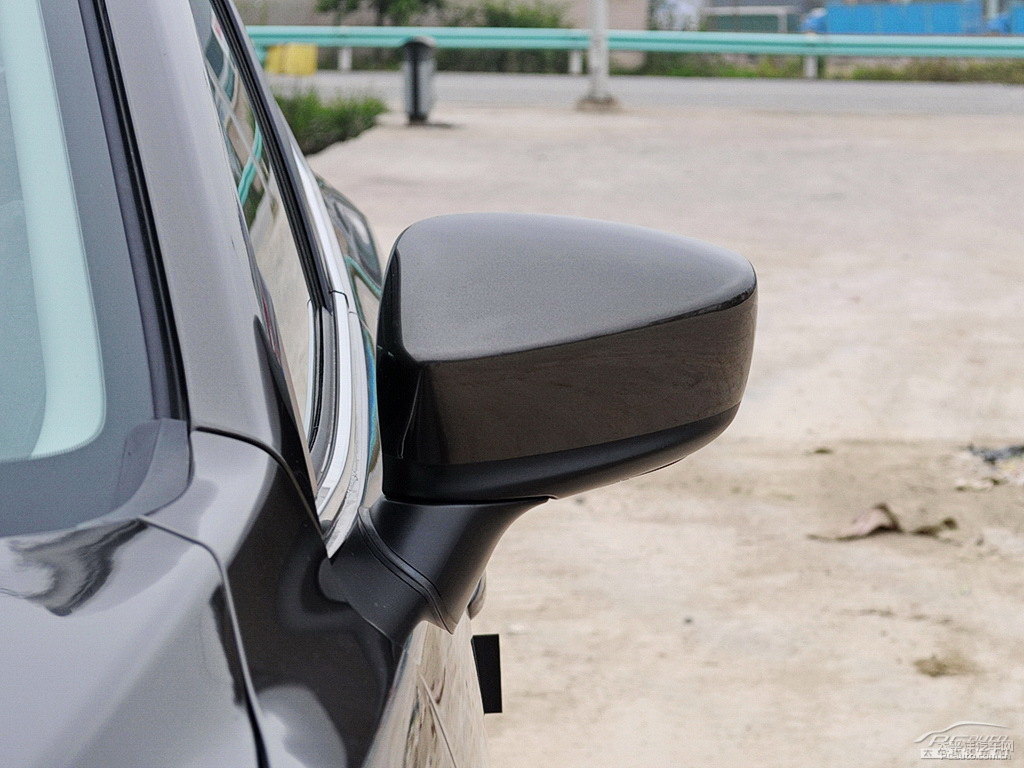 格調(diào)灰馬自達3 昂克賽拉車身外觀圖片