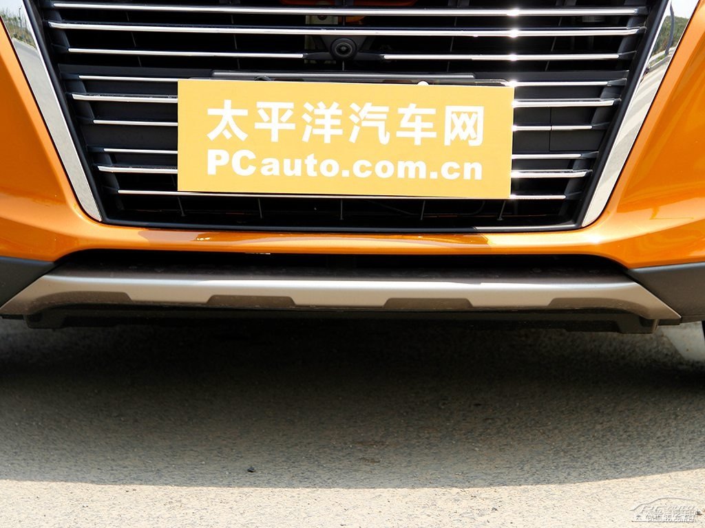 {ǽ݃(yu)6 SUV܇^^DƬ