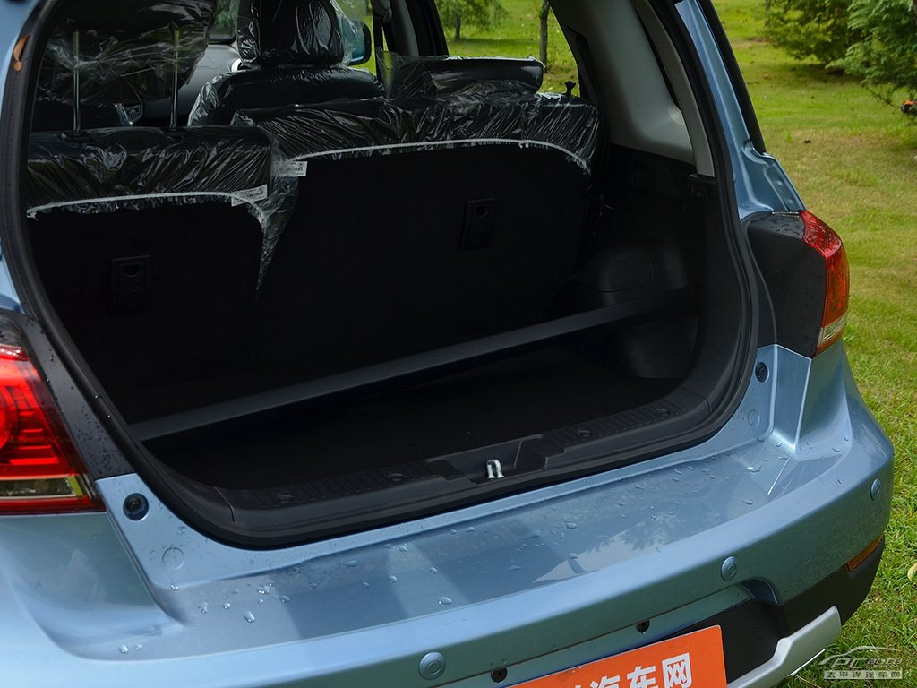 長城M4空間高清大圖