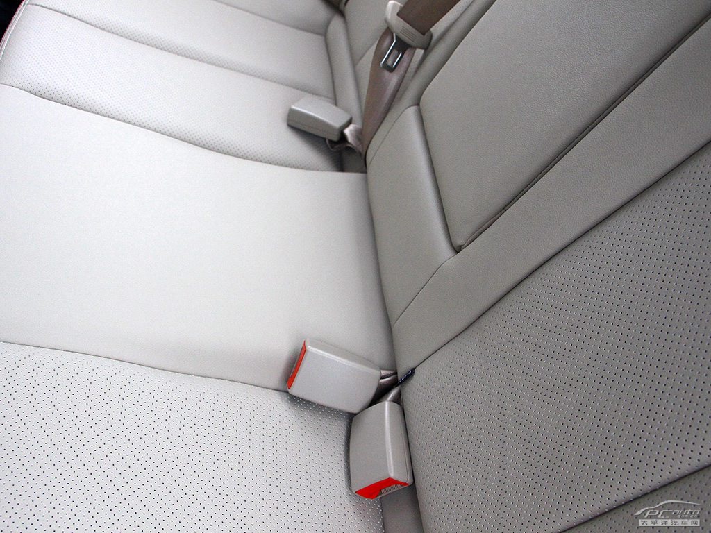 逸動(dòng)經(jīng)典內(nèi)飾高清大圖