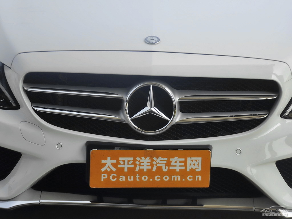 奔馳C級(jí)外觀高清大圖