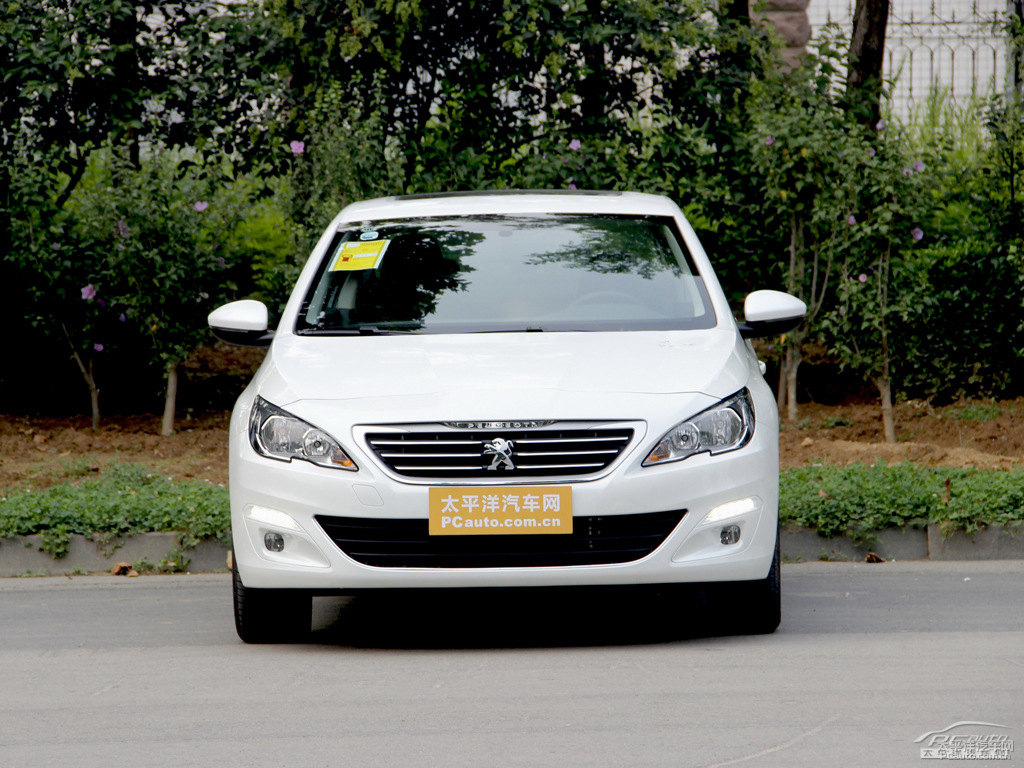 珠光白標(biāo)致408整車外觀外觀圖片
