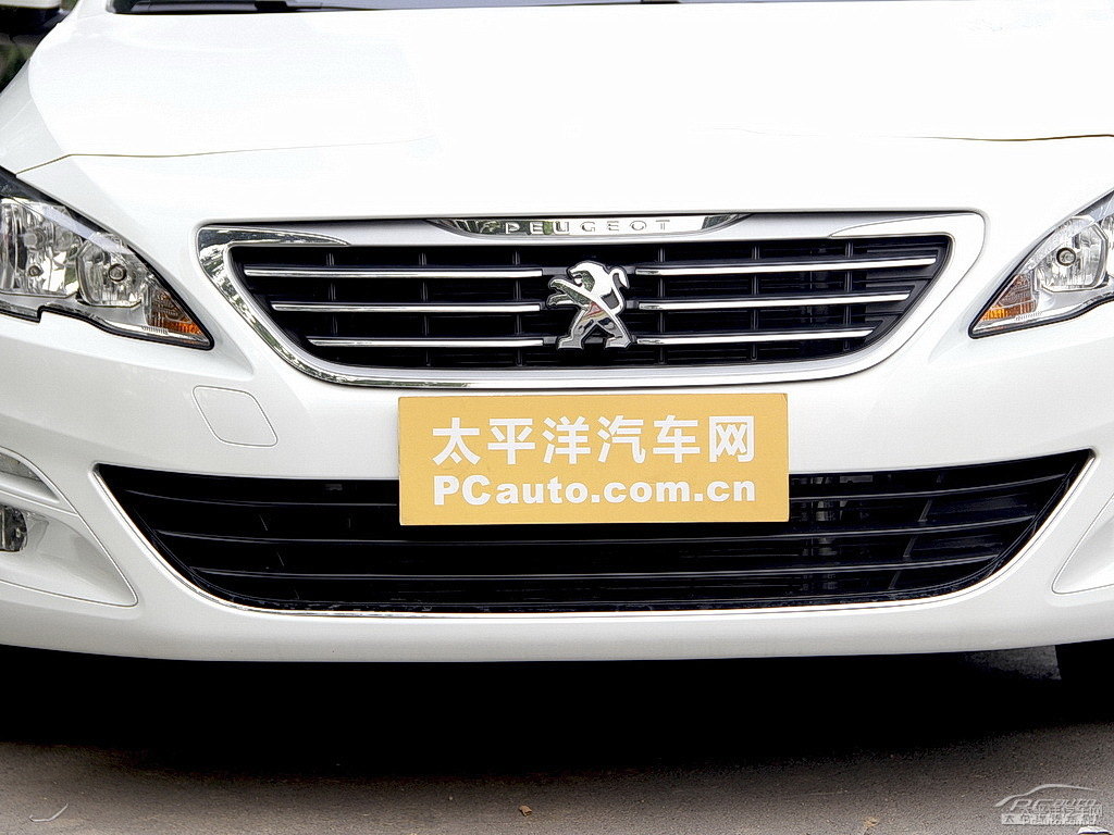 珠光白標(biāo)致408車頭外觀圖片