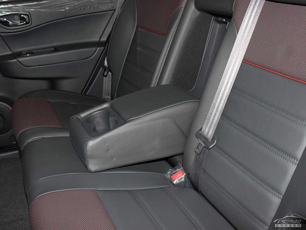 科雷傲(進口)內(nèi)飾高清大圖