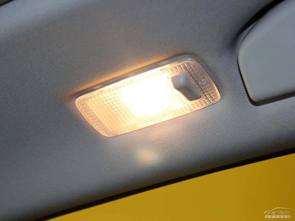 科雷傲(進(jìn)口)內(nèi)飾高清大圖