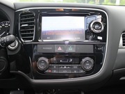 2014款 2.4L 四驅豪華超值版 5座 2014款 2.4L 四驅豪華超值版 5座