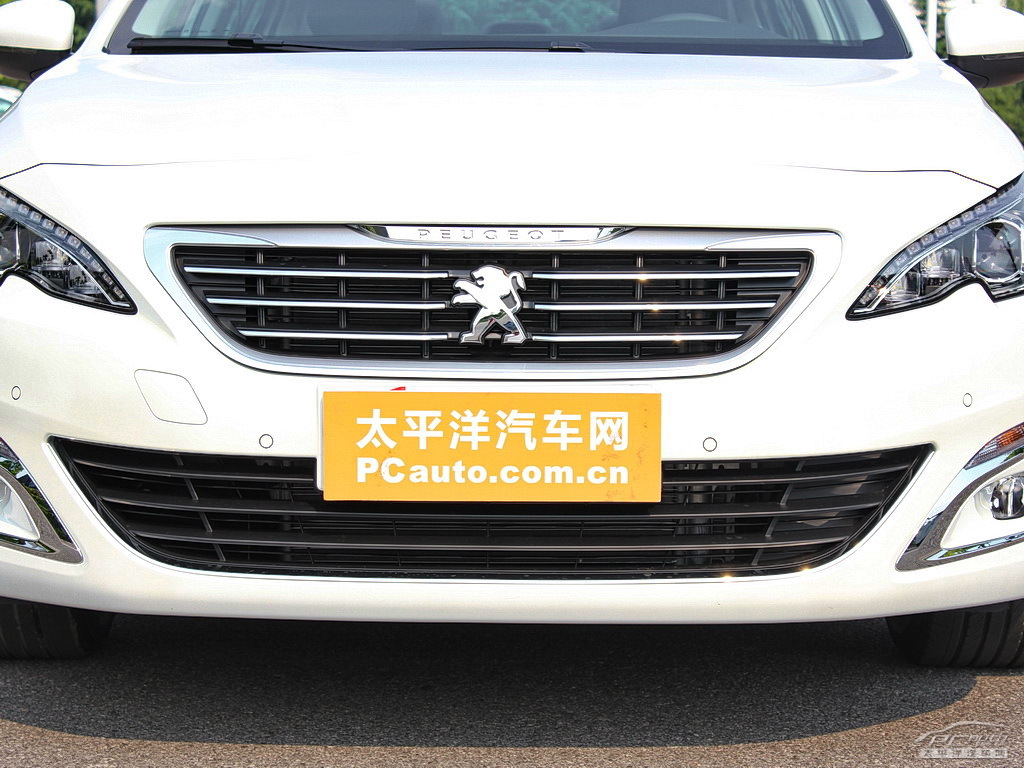 標(biāo)致408外觀高清大圖