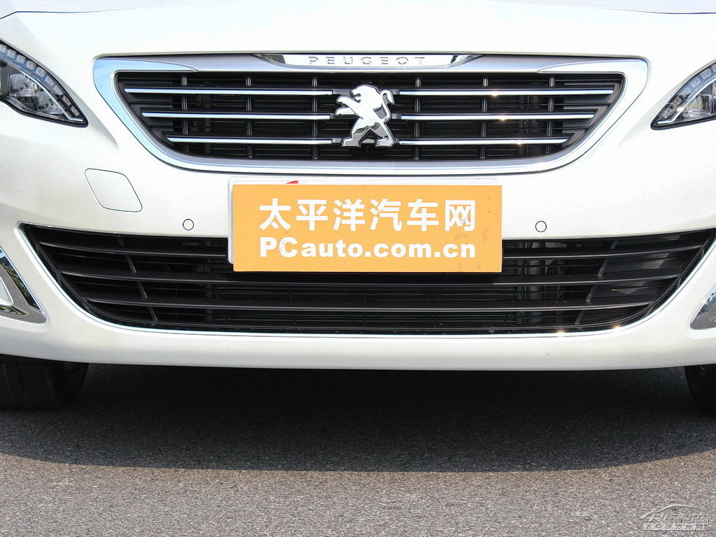 珠光白標(biāo)致408車頭外觀圖片