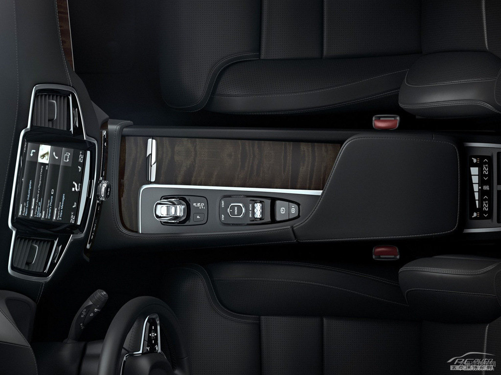 瑪瑙黑沃爾沃XC90中控內(nèi)飾圖片