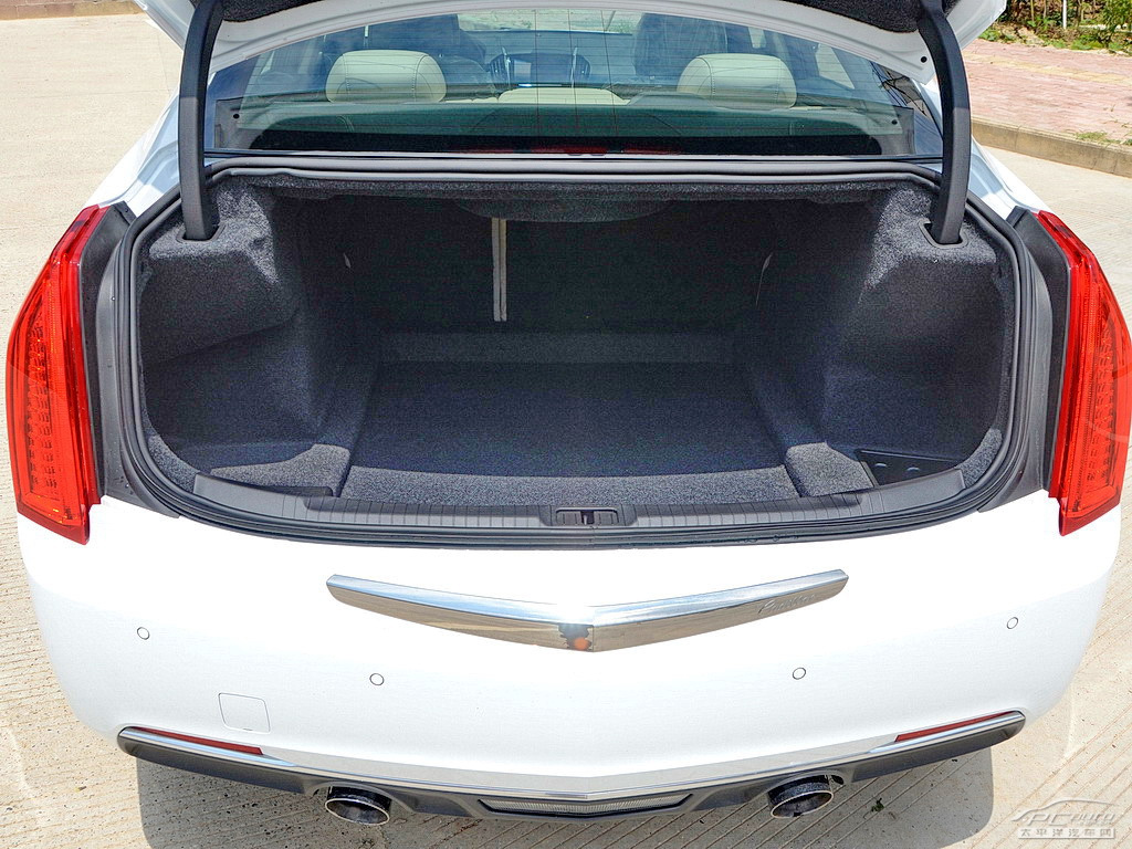 凱迪拉克ATS-L空間高清大圖