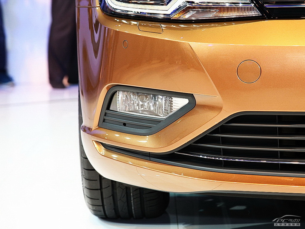 凌渡外觀高清大圖