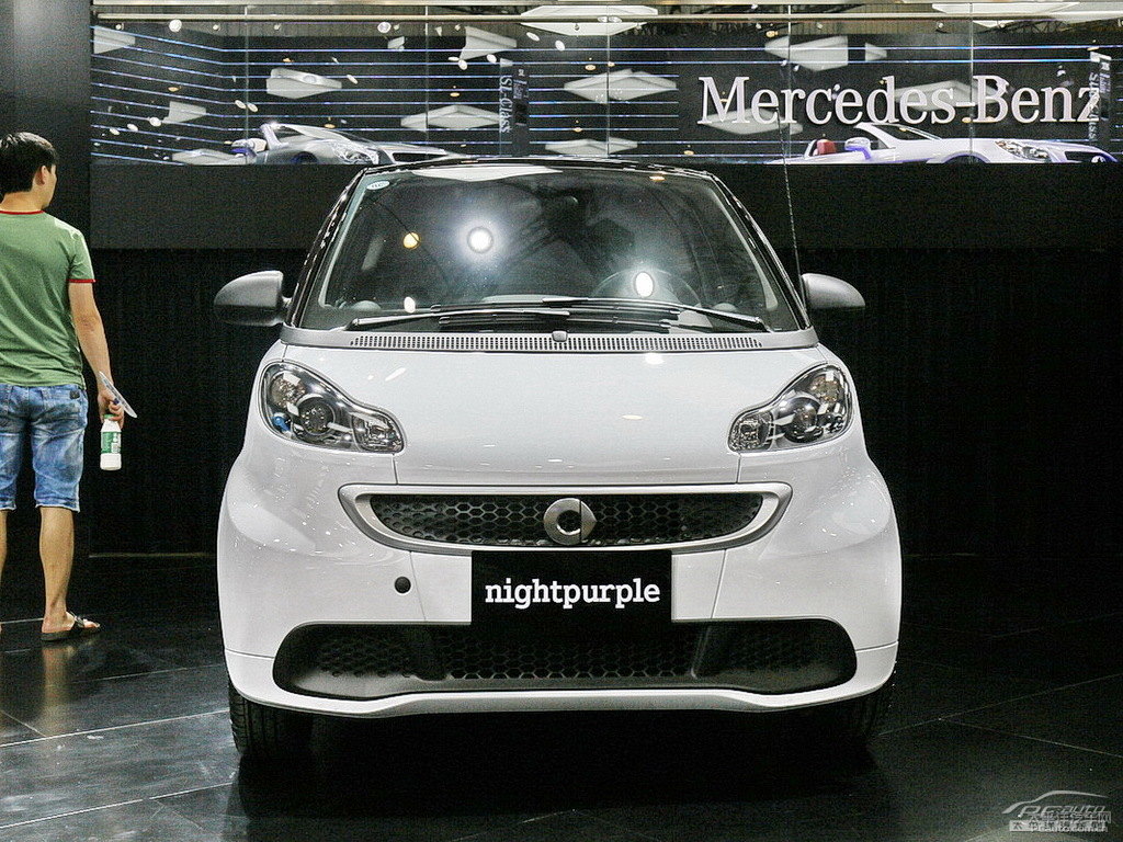 ɫsmart fortwo܇^^DƬ