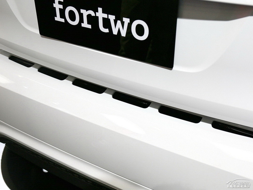 ɫsmart fortwo܇β^DƬ