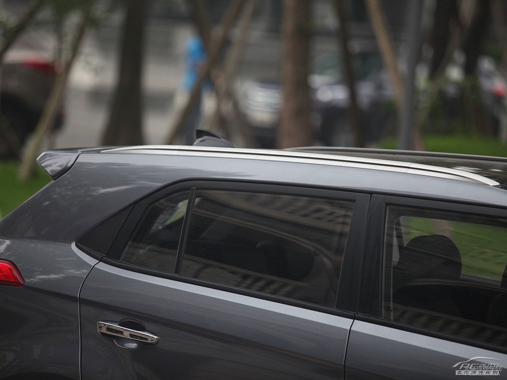 深海藍北京現(xiàn)代ix25車身外觀圖片