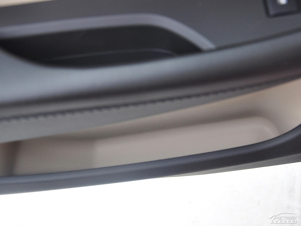 凱迪拉克ATS-L空間高清大圖