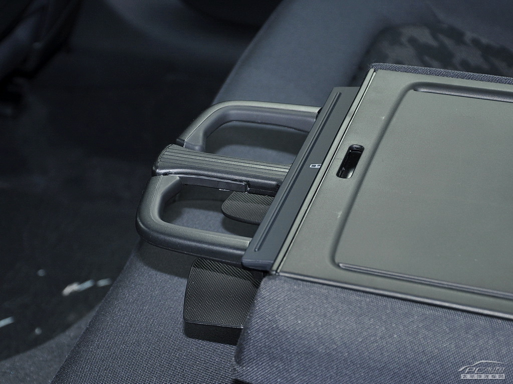 奧迪A3空間高清大圖