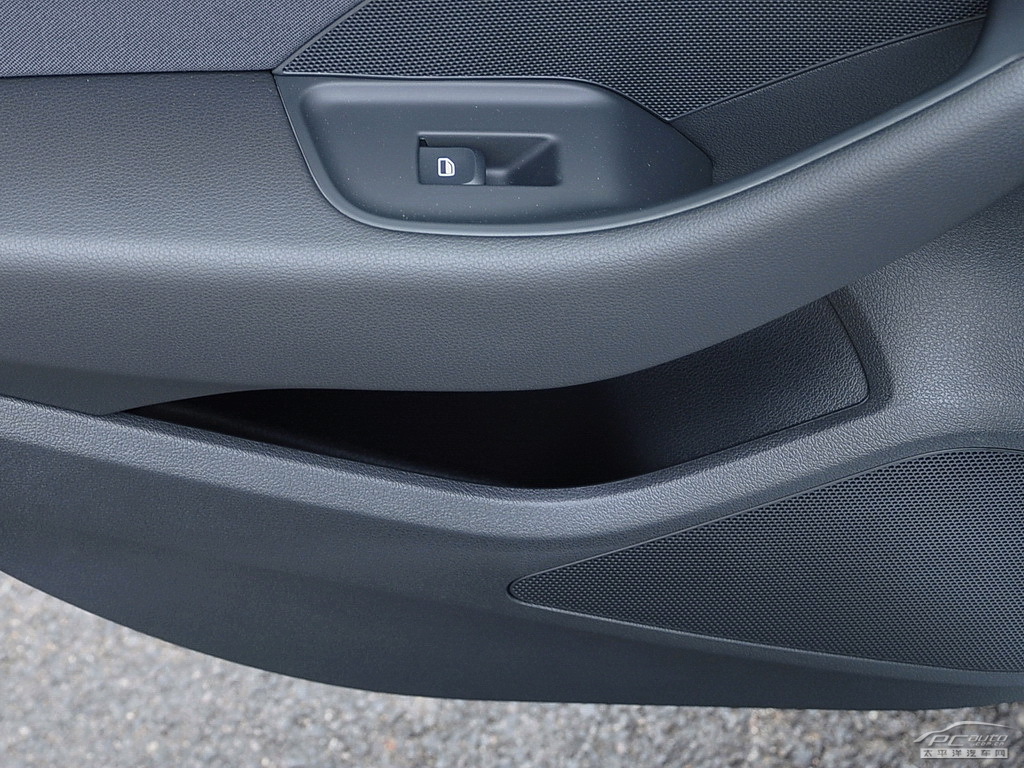 奧迪A3空間高清大圖