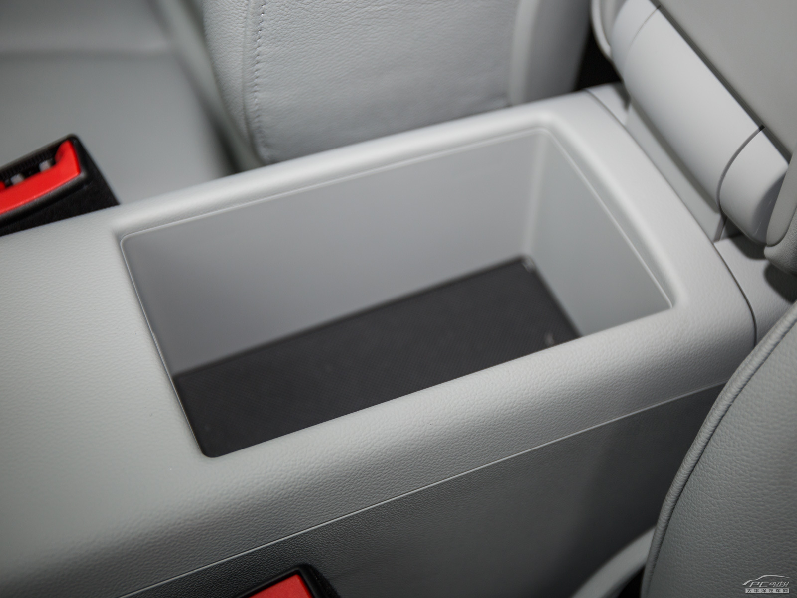 奧迪A3空間高清大圖