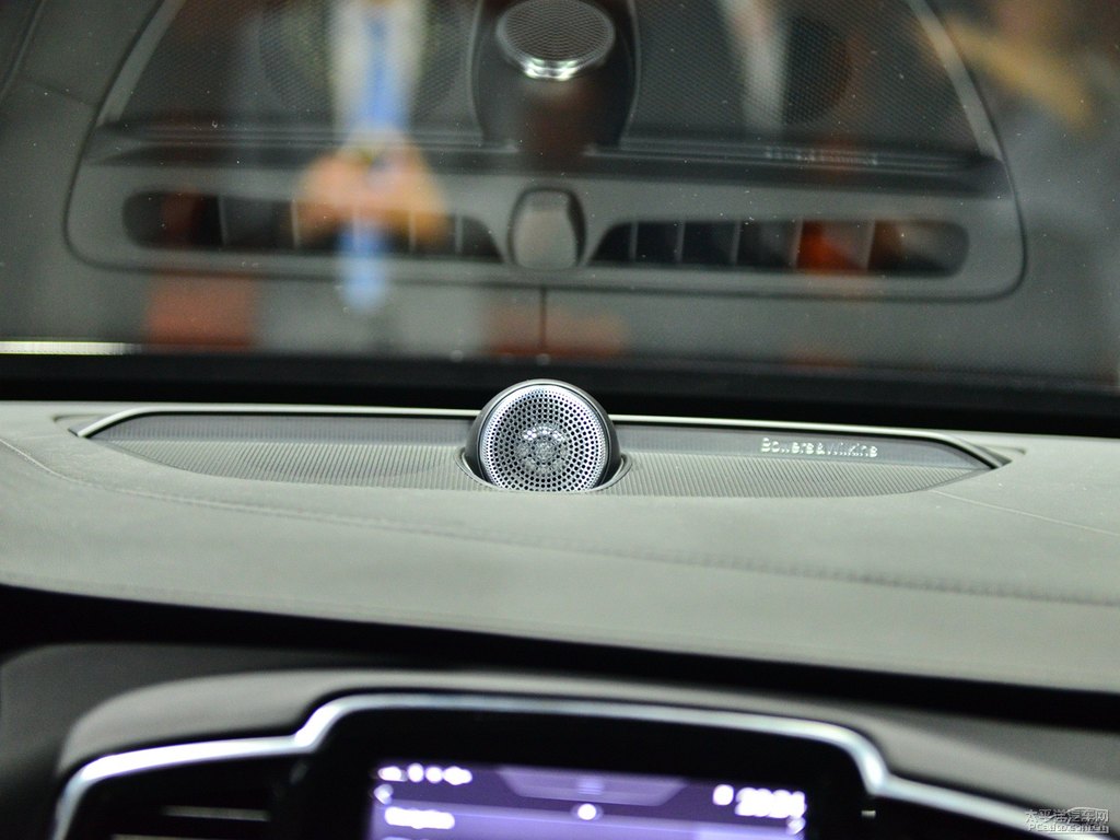 瑪瑙黑沃爾沃XC90新能源中控內(nèi)飾圖片