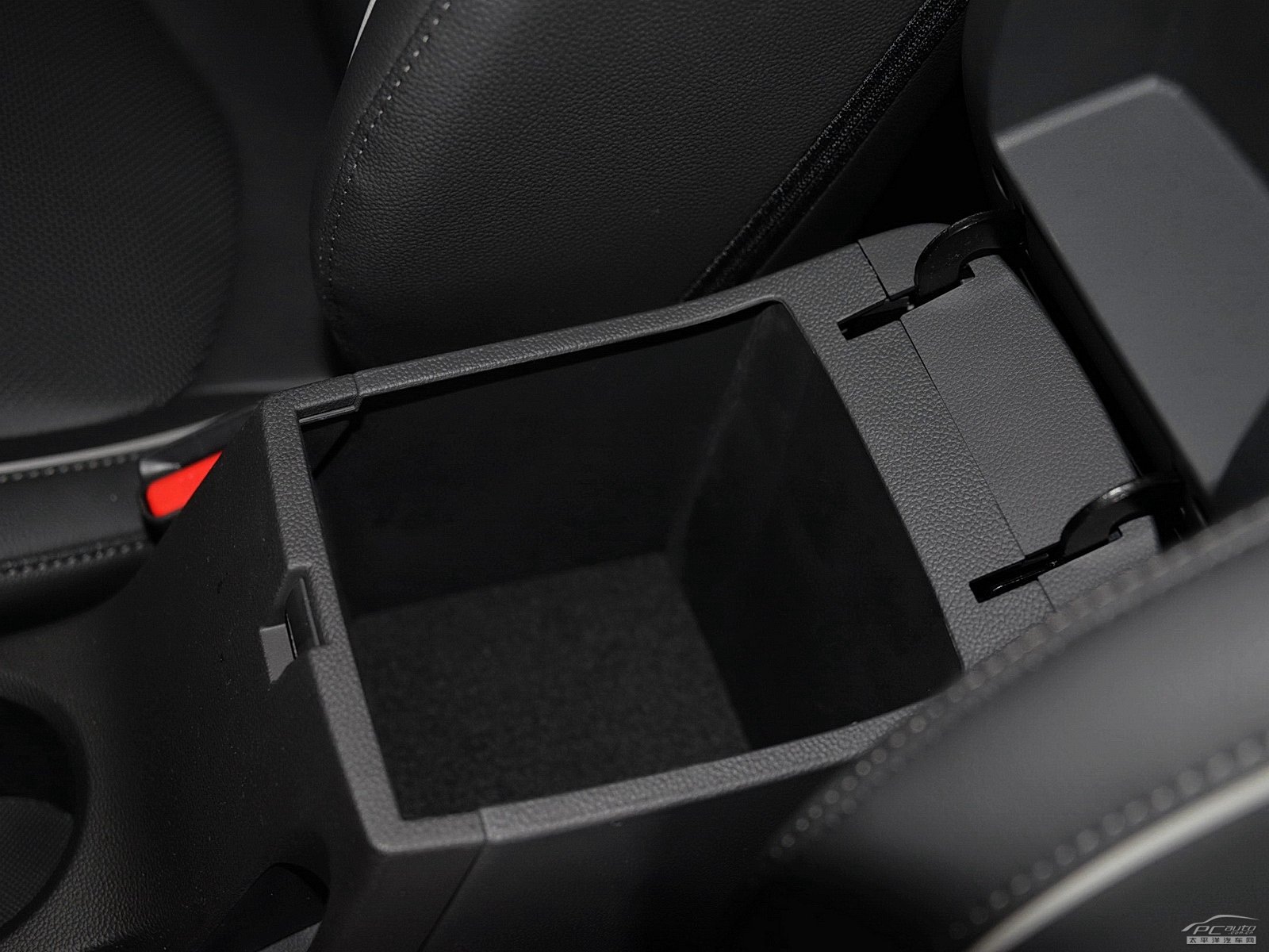 北京現(xiàn)代ix25空間高清大圖