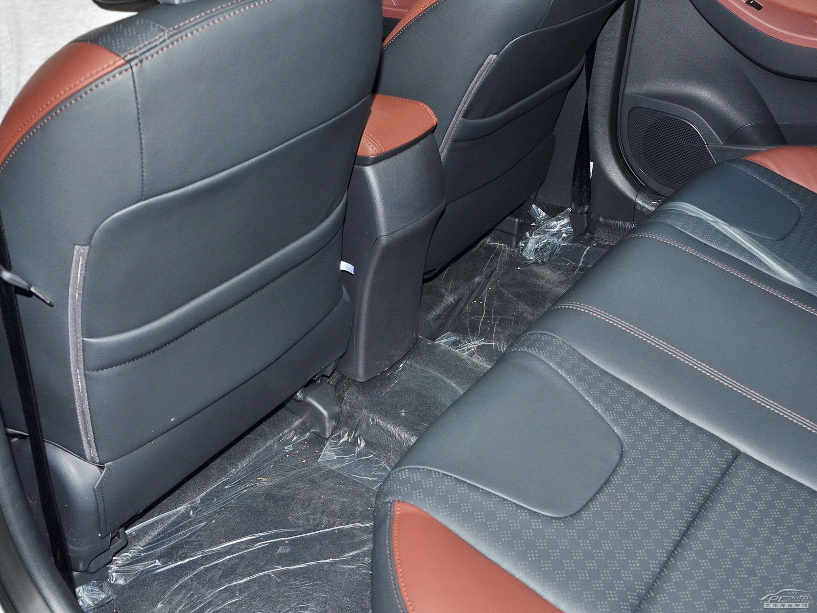 比亞迪G5空間高清大圖