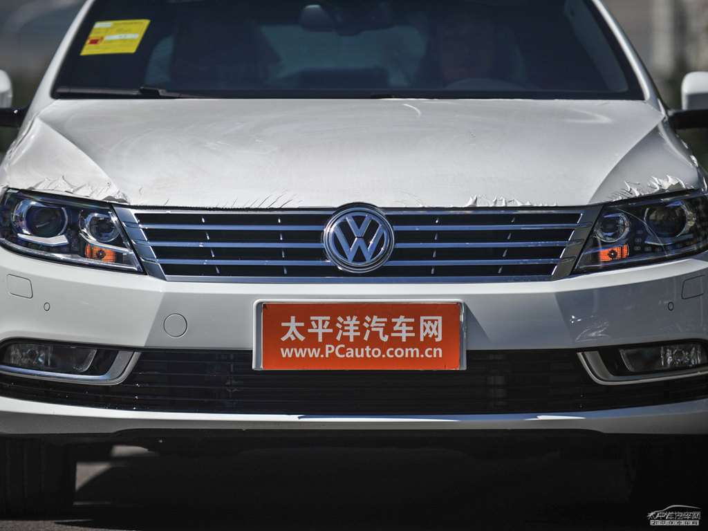 極地白大眾CC車頭外觀圖片