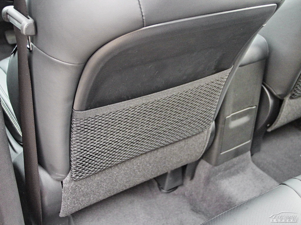 {ǽ݃(yu)6 SUV΃(ni)DƬ