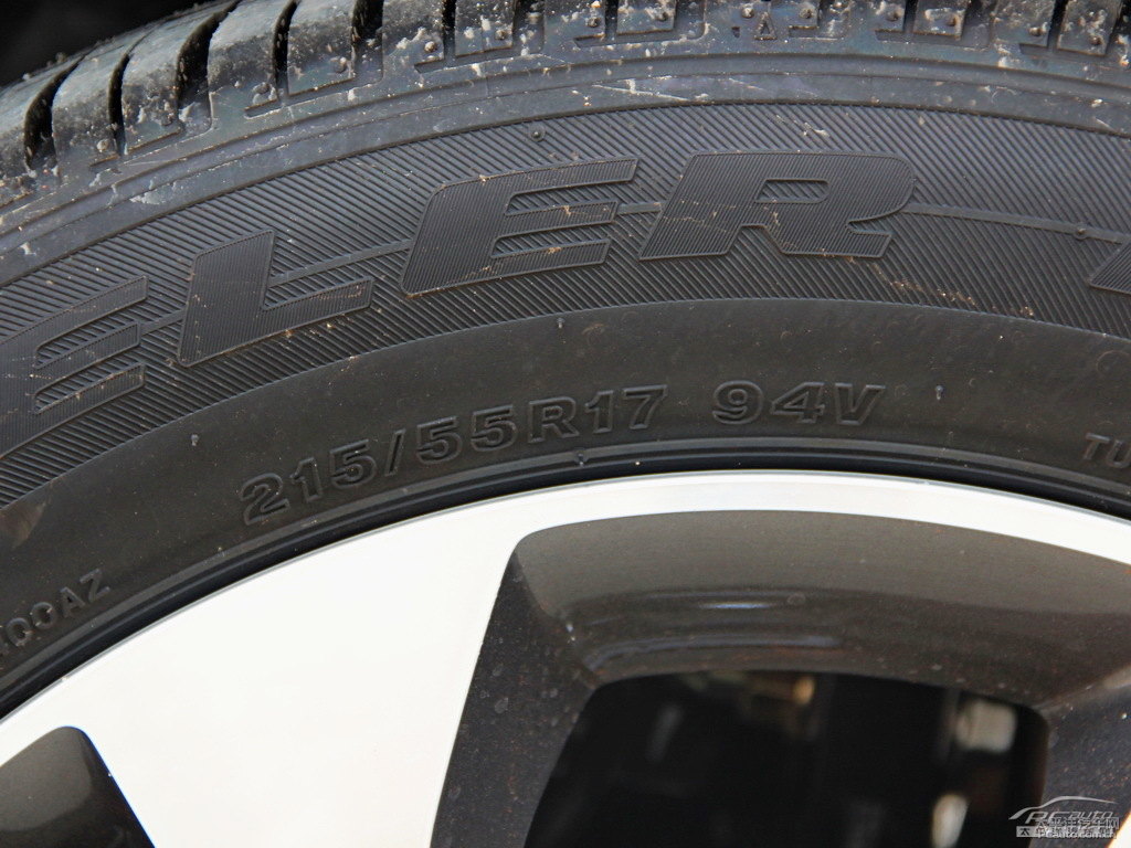 {ǽ݃(yu)6 SUV(x)(ji)(x)(ji)DƬ
