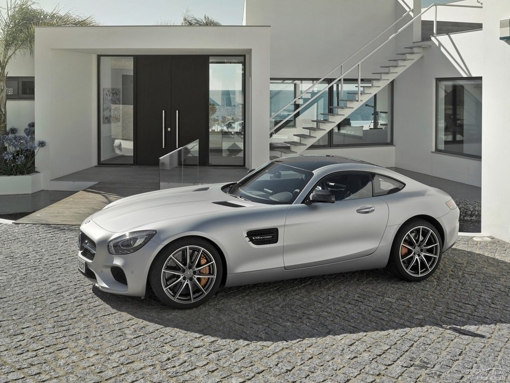 yɫAMG GT܇^^DƬ
