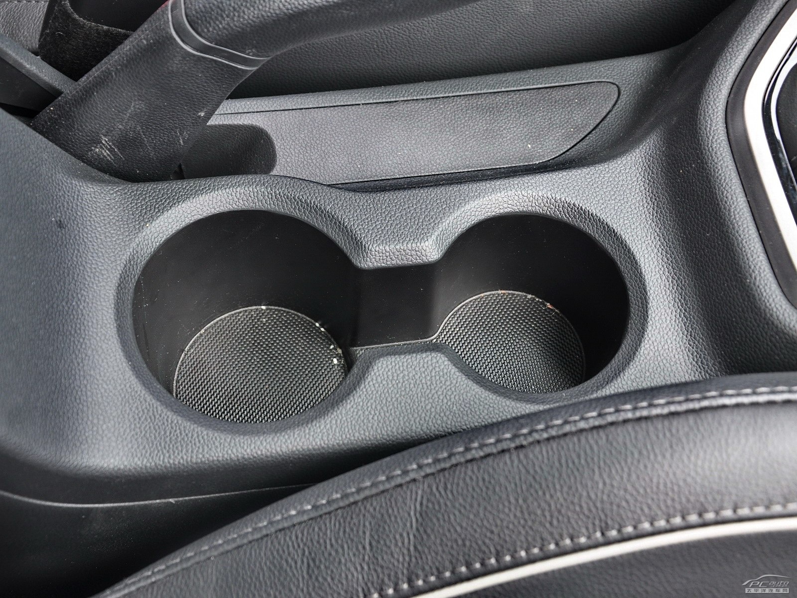 北京現(xiàn)代ix25空間高清大圖