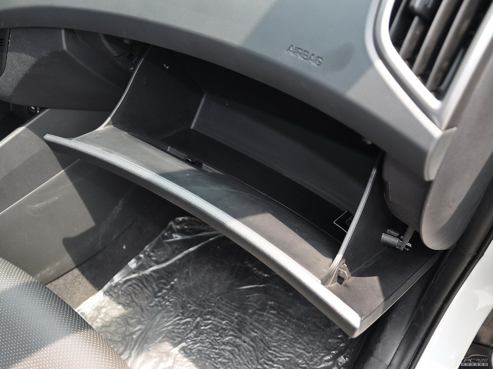 北京現(xiàn)代ix25空間高清大圖