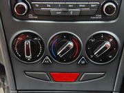 2014款 CROSS 1.5L 手動尊尚型 2014款 CROSS 1.5L 手動尊尚型