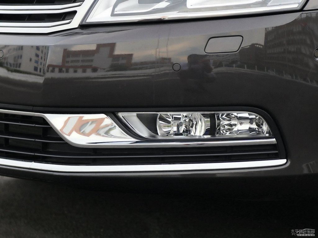 摩卡棕邁騰車頭外觀圖片