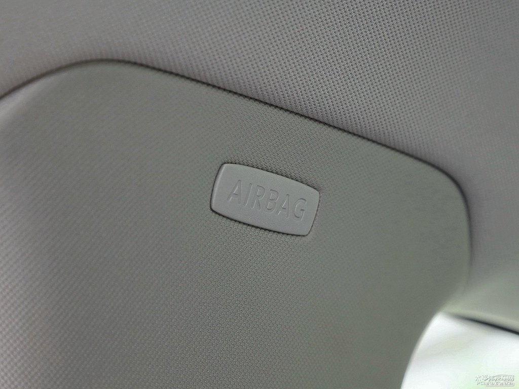 摩卡棕邁騰車(chē)廂內(nèi)飾圖片