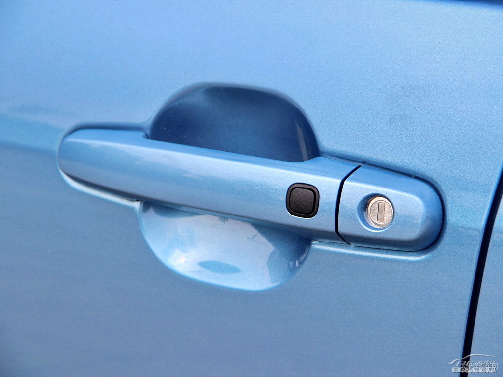 冰海藍(lán)比亞迪F3車身外觀圖片