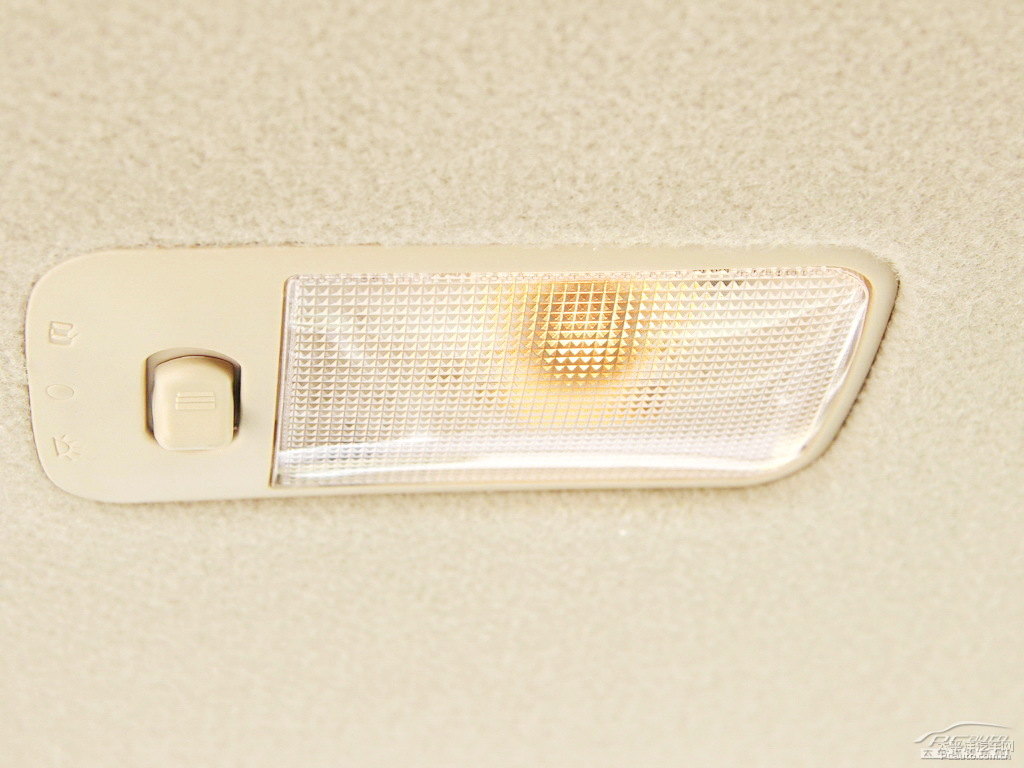 冰海藍(lán)比亞迪F3車廂內(nèi)飾圖片