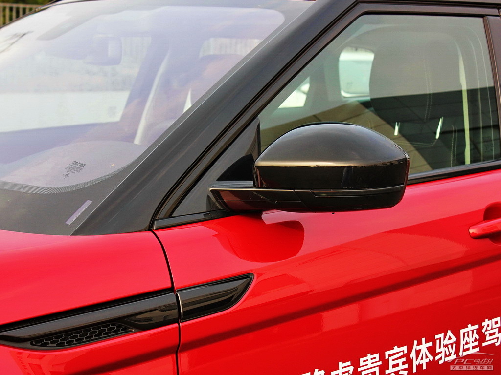 攬勝極光(進(jìn)口)外觀高清大圖