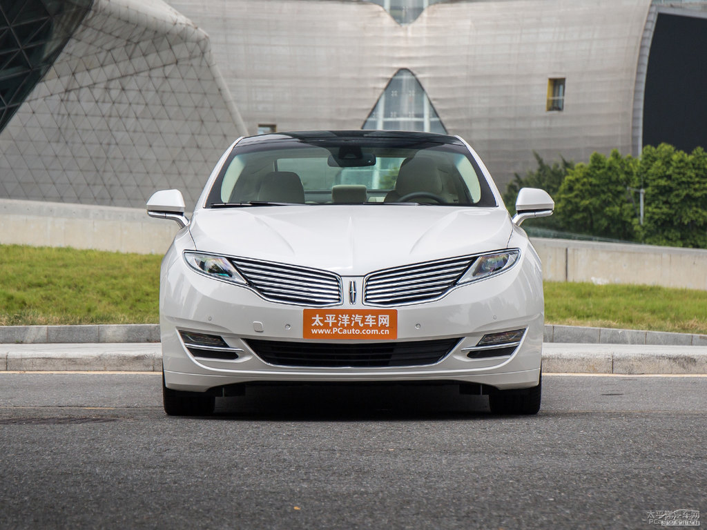 鉑鉆白林肯MKZ整車外觀外觀圖片