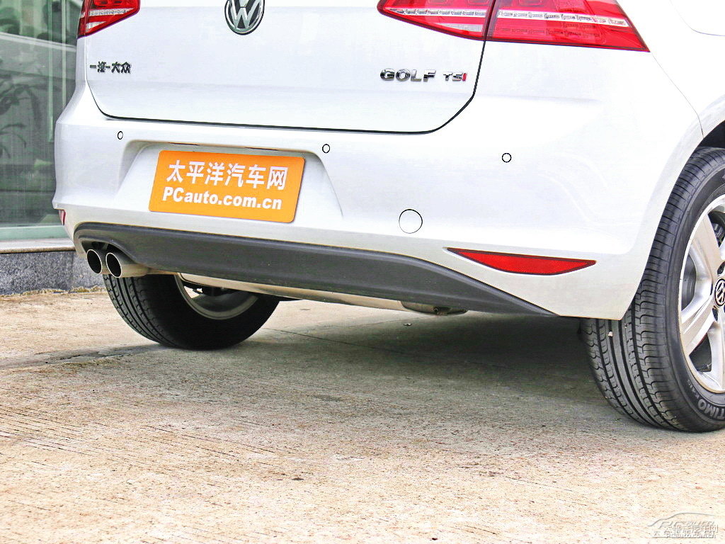 極地白高爾夫車(chē)尾外觀圖片