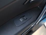2015款 1.8T 自動運(yùn)動型 2015款 1.8T 自動運(yùn)動型