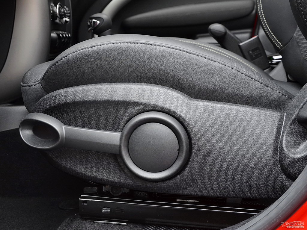 tMINI COUNTRYMAN΃(ni)DƬ