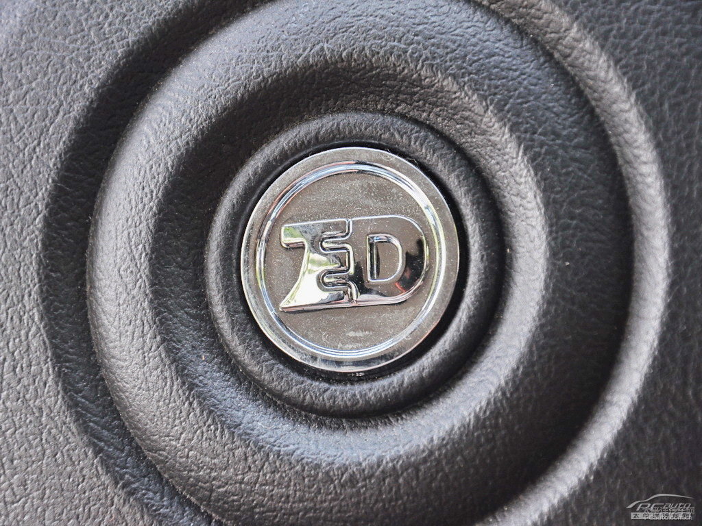 ɫ֪п؃(ni)DƬ