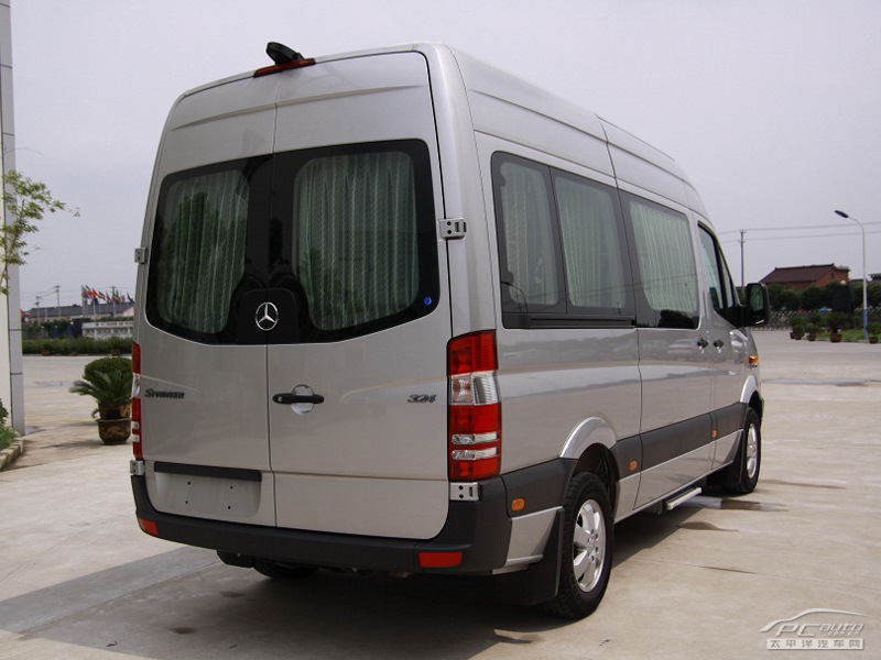 中歐奔馳房車外觀高清大圖